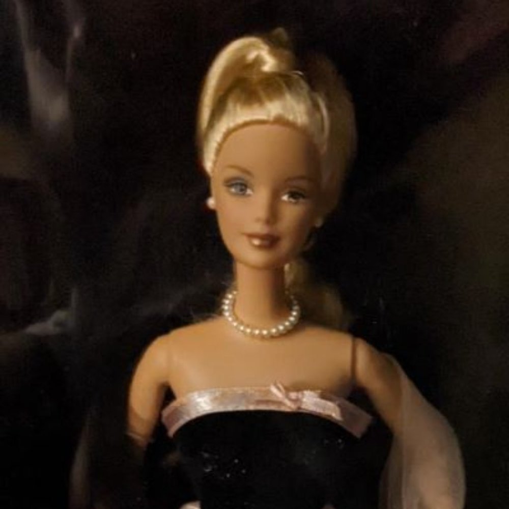 Barbie Timeless Silhouette